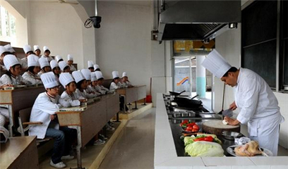 成都五月花烹飪學校告訴你廚師專業學習內容